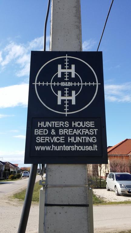 Hunters House Kft Bed And Breakfast Toltestava Exterior photo